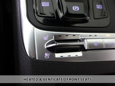 Used 2025 Kia Carnival SX Prestige FWD image 11