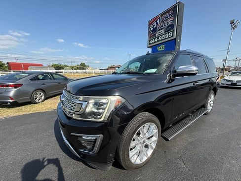 Used 2019 Ford Expedition Platinum AWD/4WD image 8