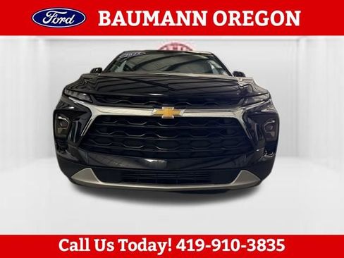 Used 2025 Chevrolet Blazer LT FWD image 8