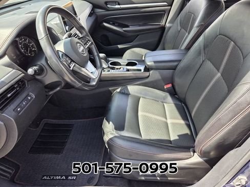 Used 2024 Nissan Altima 2.5 SR FWD image 9