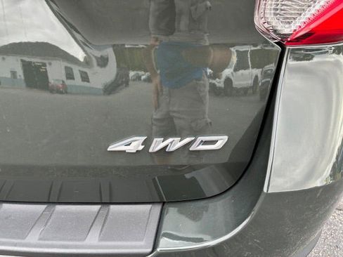 Used 2023 Ford Explorer XLT w/ Equipment Group 202A AWD/4WD image 12