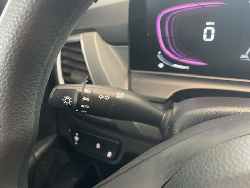 Used 2024 Kia Seltos LX image 20