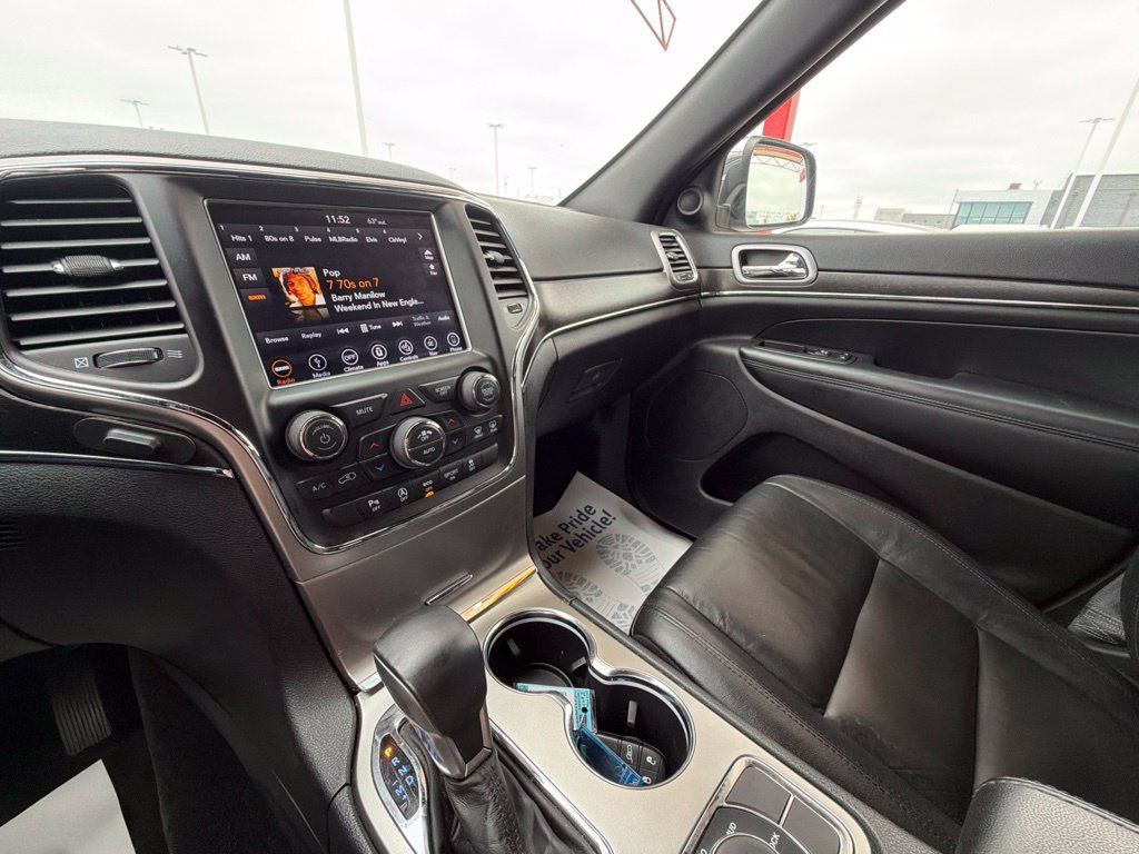 Used 2018 Jeep Grand Cherokee Limited AWD/4WD image 32