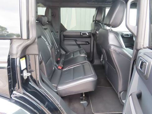 Used 2025 Ford Bronco Outer Banks AWD/4WD image 28
