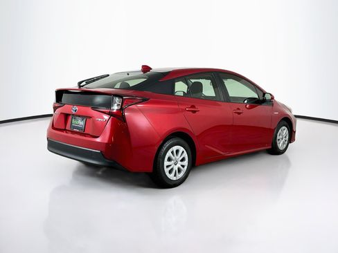 Used 2020 Toyota Prius LE FWD image 9