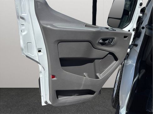 Used 2026 Ford Transit 350 XLT RWD image 18