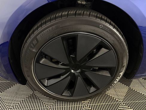 Used 2025 Tesla Model 3 RWD image 10
