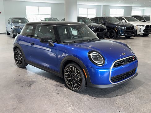New 2026 MINI Cooper S FWD image 1