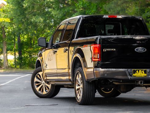 Used 2017 Ford F150 King Ranch w/ Equipment Group 601A Luxury AWD/4WD image 29