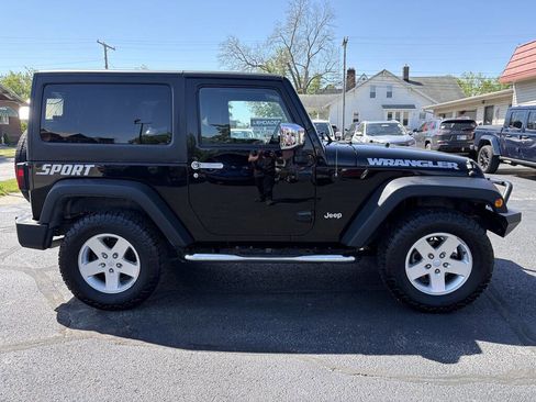 Used 2012 Jeep Wrangler Sport AWD/4WD image 6