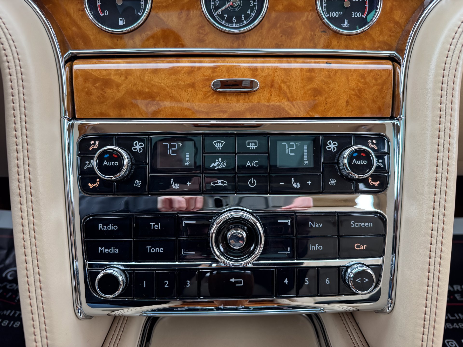 Used 2013 Bentley Mulsanne RWD image 50