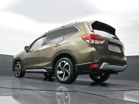 Used 2022 Subaru Forester Touring image 25