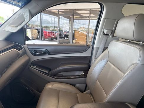 Used 2016 Chevrolet Suburban LT AWD/4WD image 30
