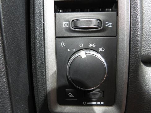 Used 2015 RAM 1500 Tradesman w/ Popular Equipment Group RWD image 20