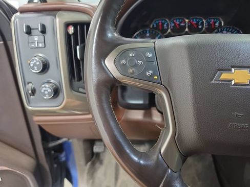 Used 2015 Chevrolet Silverado 1500 High Country w/ High Country Premium Package AWD/4WD image 11