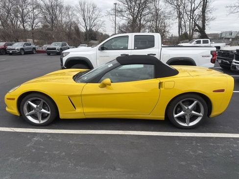 Used 2012 Chevrolet Corvette Convertible w/ 3LT Preferred Equipment Group image 6
