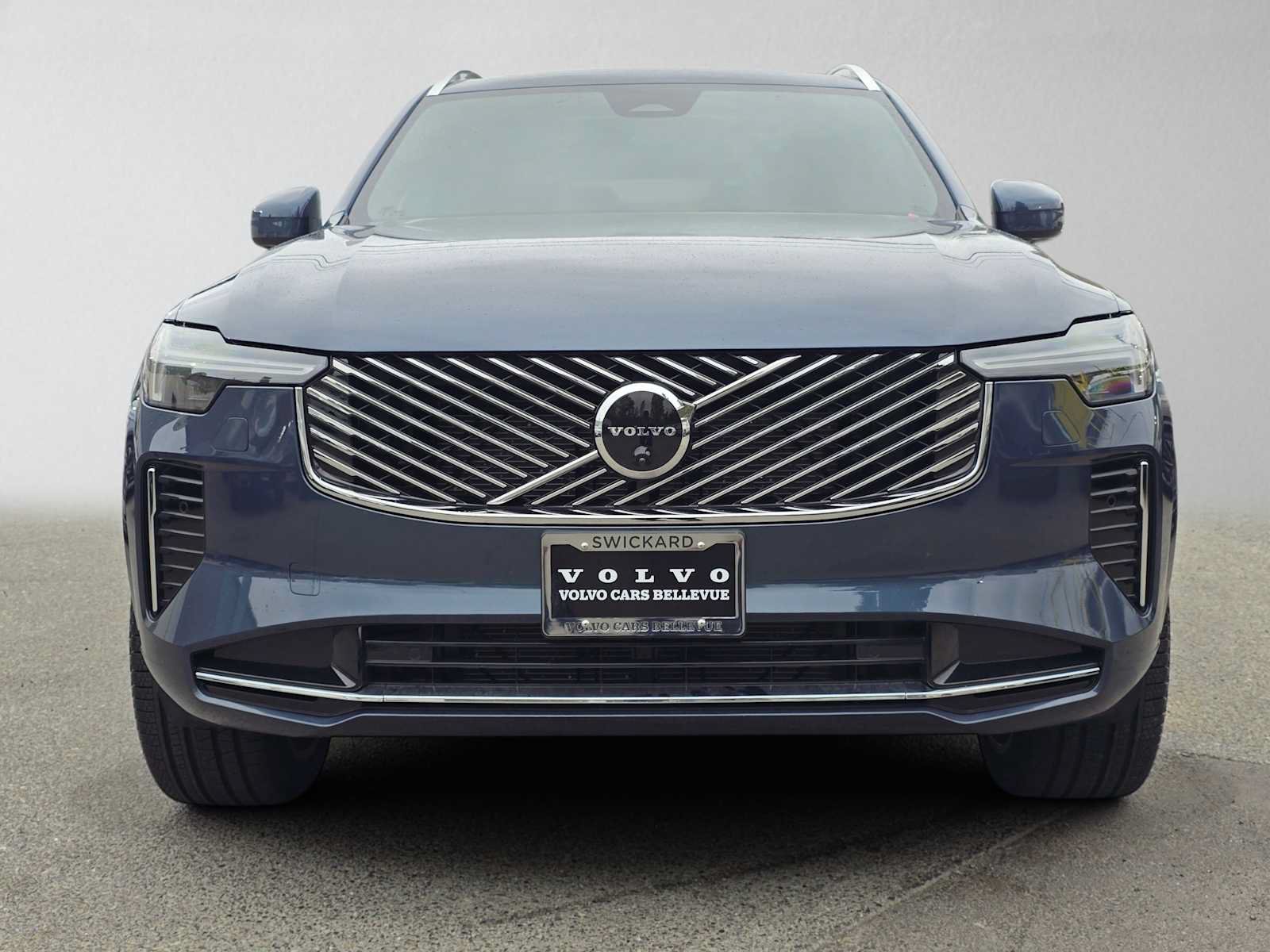 Used 2026 Volvo XC90 B5 Plus w/ Protection Package AWD/4WD image 8
