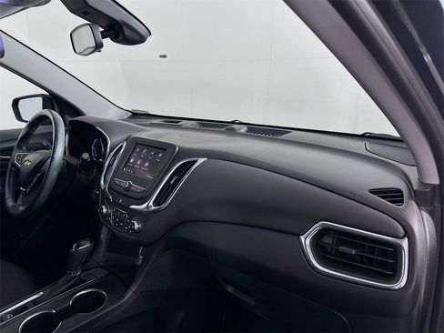 Used 2021 Chevrolet Equinox LT image 29