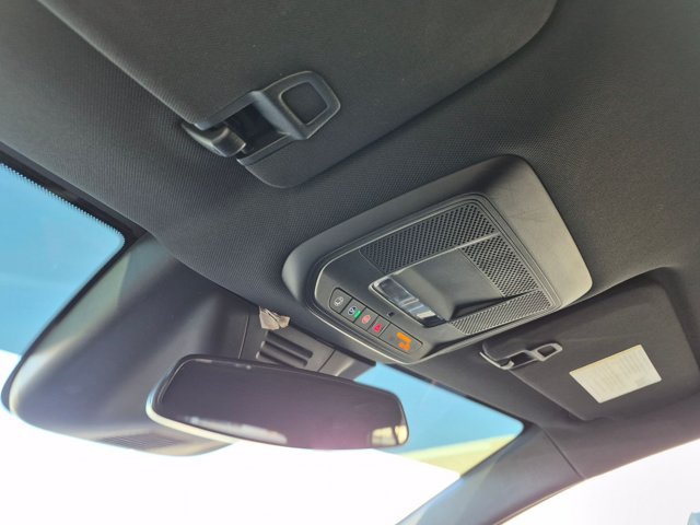 Used 2024 Chevrolet Equinox EV RS FWD image 15
