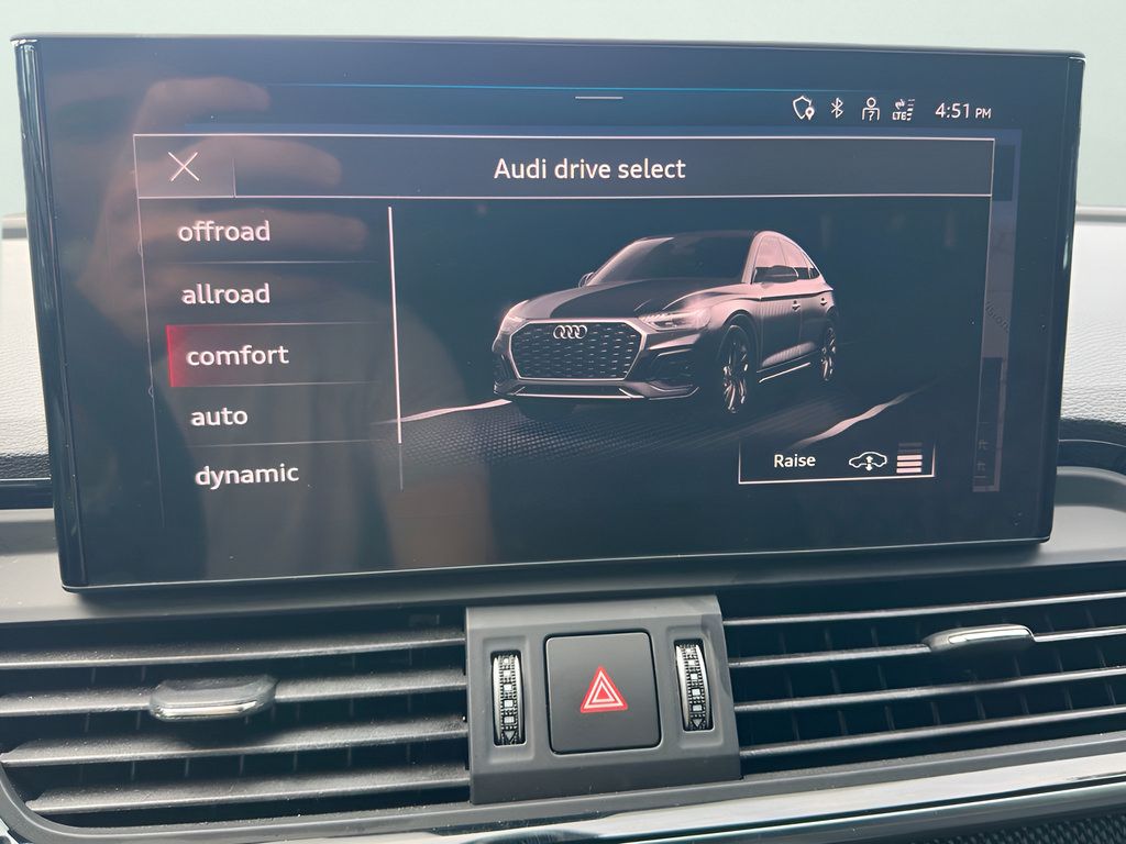 Used 2023 Audi SQ5 Prestige w/ Prestige Package AWD/4WD image 46