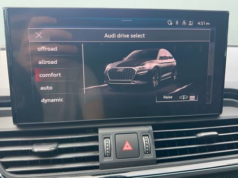 Used 2023 Audi SQ5 Prestige w/ Prestige Package AWD/4WD image 46