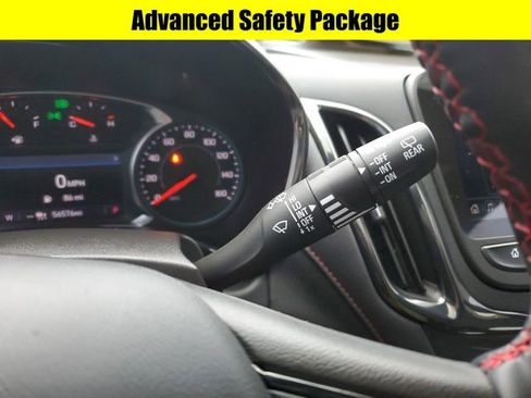 Used 2023 Chevrolet Equinox RS w/ RS Leather Package image 13