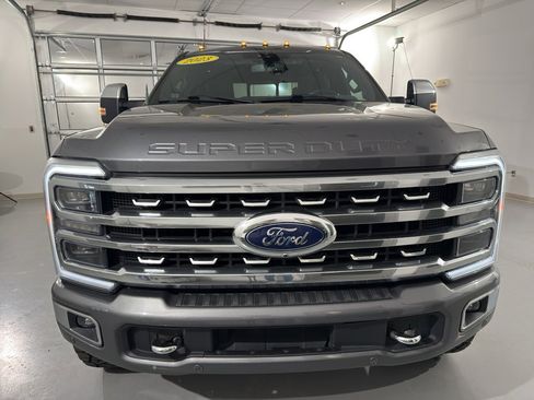 Used 2023 Ford F350 Platinum image 2