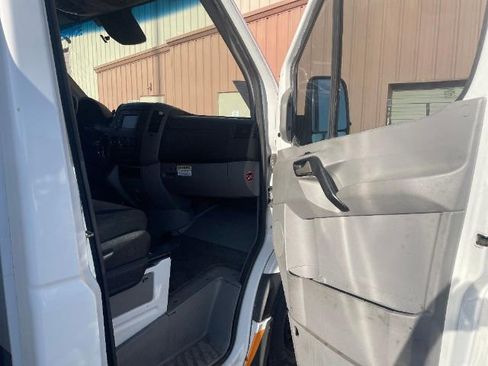 Used 2017 Mercedes-Benz Sprinter 3500 image 23