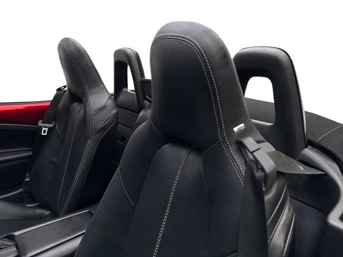 Used 2023 MAZDA MX-5 Miata Grand Touring RWD image 33