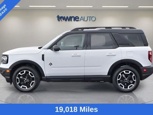 Used 2023 Ford Bronco Sport Outer Banks AWD/4WD image 2