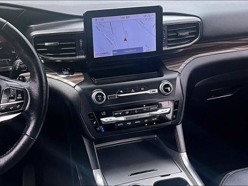 Used 2020 Ford Explorer Limited RWD image 8