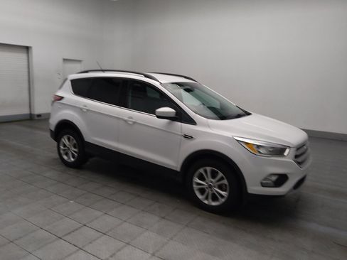 Used 2018 Ford Escape SE FWD image 11