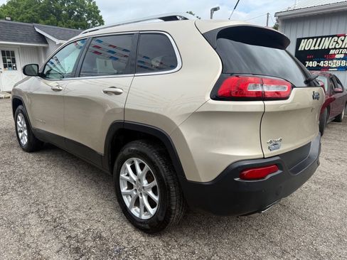 Used 2015 Jeep Cherokee Latitude w/ Cold Weather Group AWD/4WD image 7