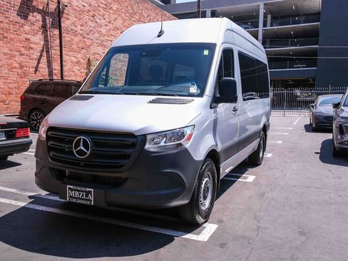 Used 2024 Mercedes-Benz Sprinter 2500 image 11