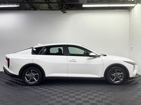 Used 2025 Kia K4 FWD image 4