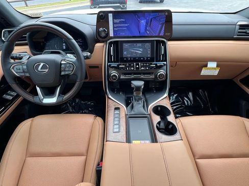 New 2026 Lexus LX 600 4WD w/ Luxury Package image 7