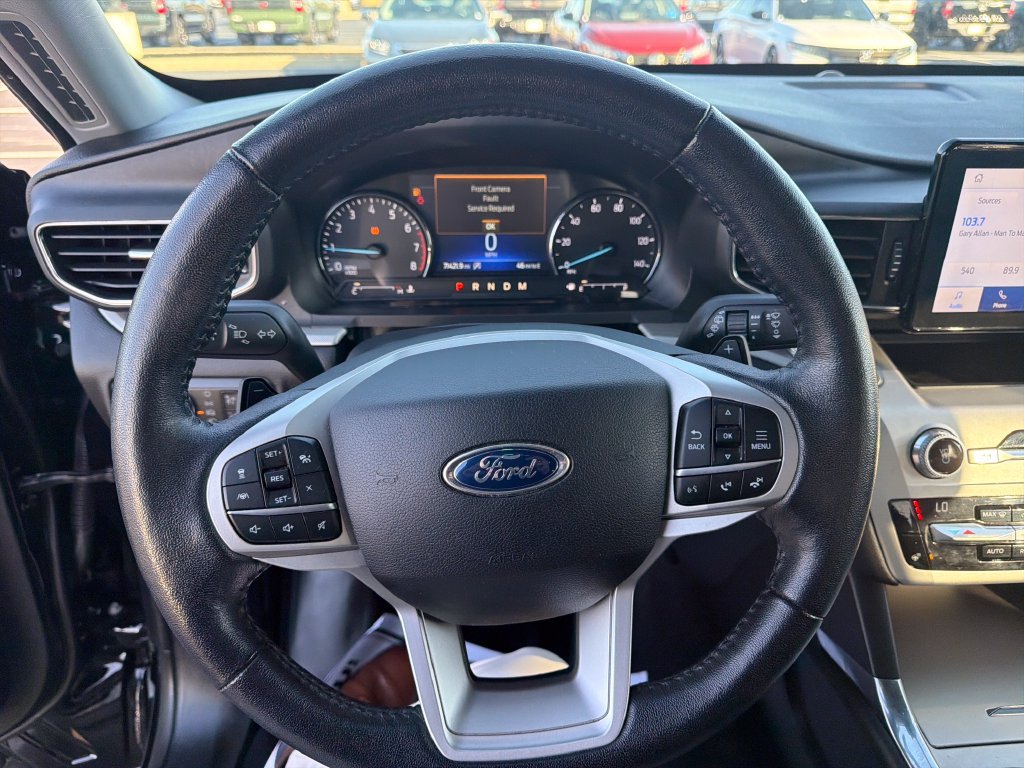Used 2021 Ford Explorer XLT w/ Equipment Group 202A AWD/4WD image 13
