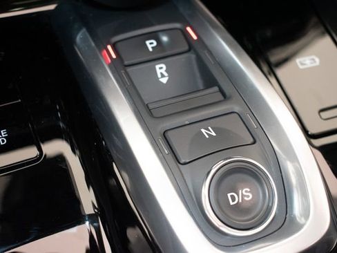Used 2024 Acura MDX SH-AWD w/ Technology Package image 35