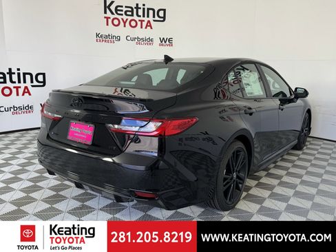 New 2026 Toyota Camry Hybrid image 14