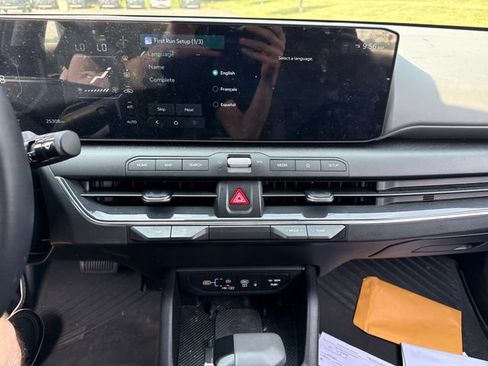 Used 2025 Kia K4 EX FWD image 25