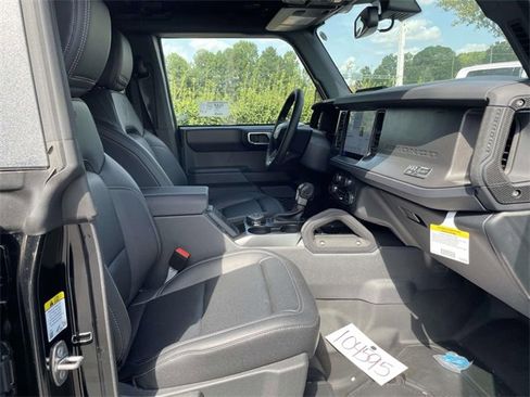 New 2025 Ford Bronco Badlands image 30