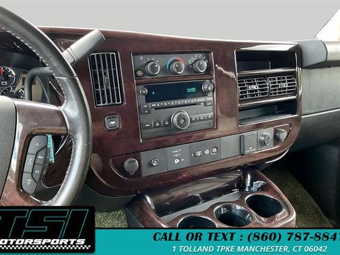 Used 2016 Chevrolet Express 2500 RWD image 6