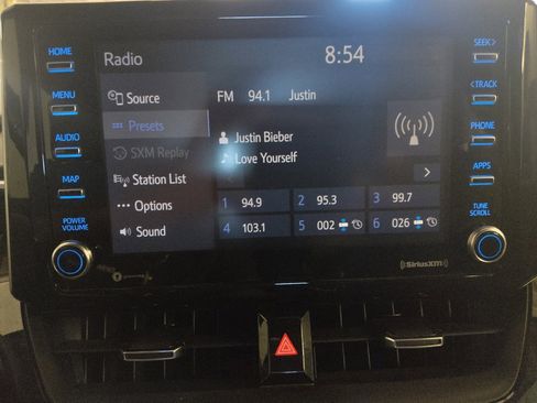 Used 2021 Toyota Corolla SE FWD image 25