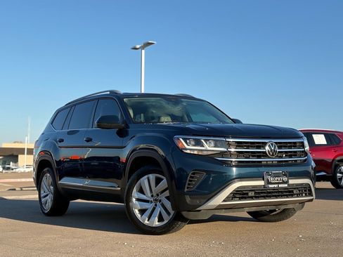 Used 2021 Volkswagen Atlas SEL image 2