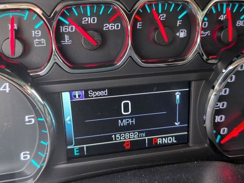 Used 2018 Chevrolet Silverado 1500 LT w/ All Star Edition AWD/4WD image 26