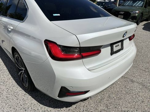 Used 2021 BMW 330i Sedan w/ Convenience Package RWD image 9