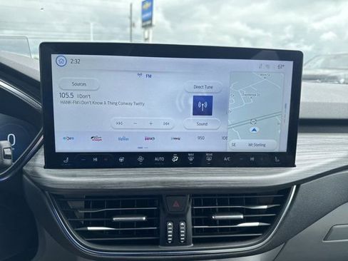 Used 2023 Ford Escape Platinum w/ Premium Technology Package image 23