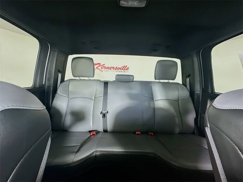 Used 2024 RAM 2500 Tradesman w/ Chrome Appearance Group image 13