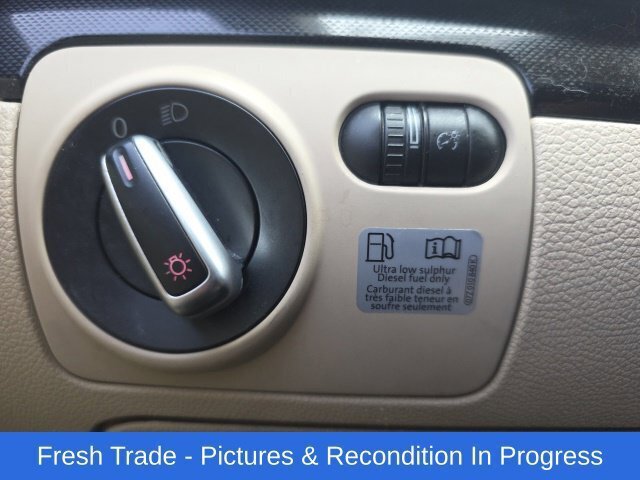 Used 2013 Volkswagen Jetta TDI FWD image 16
