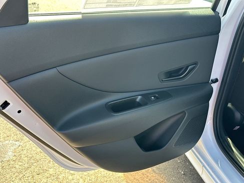 New 2025 Hyundai Elantra Sport image 21